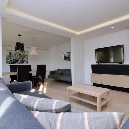 Apartmán Chic & Stylish Victus Near The In By Renters *