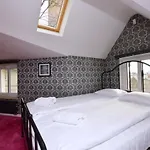Victus Comfortable In By Renters