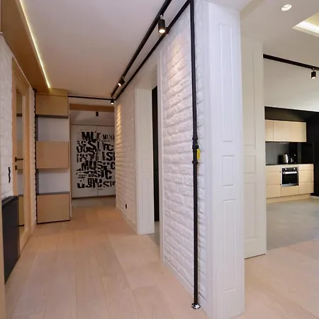 Victus Apartamenty, Aura *